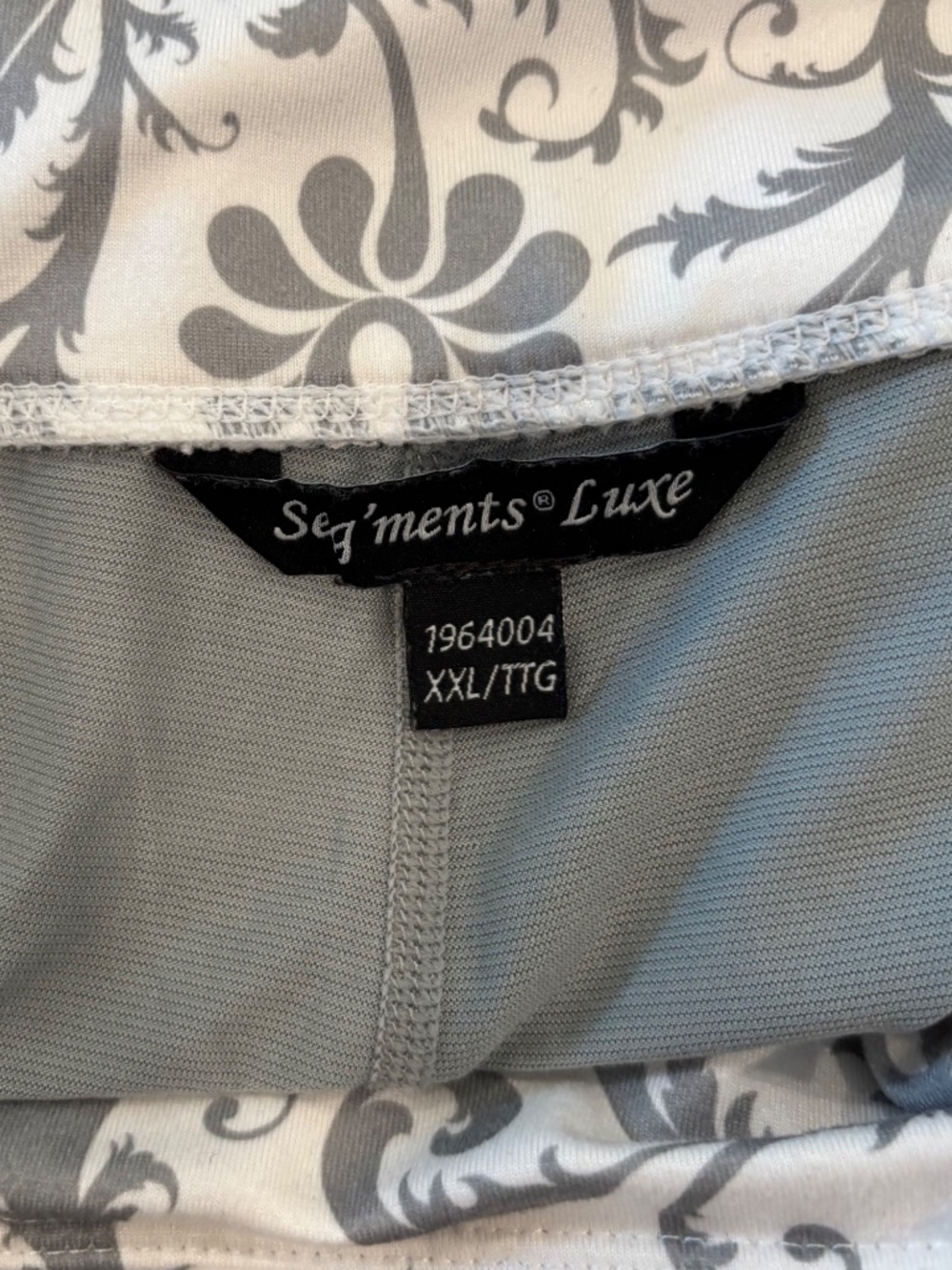 NWOT - Seg'ments Luxe Grey White Damask Floral Athletic Golf Tennis Skort XXL - Picture 2 of 3